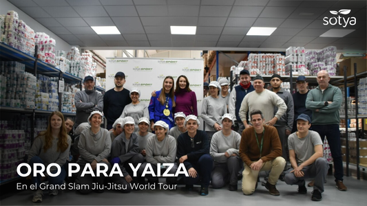 Equipo de Sotya junto con Yaiza, ganadora de la medalla de oro